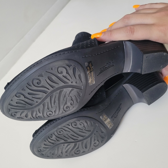 Earth Intrepid Black Nubuck Caged In Sandals Size 10 - Picture 5 of 6